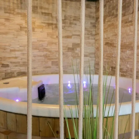 펜션 L Adresse Secrete Escapade Romantique Avec Jacuzzi Et Piece Secrete *