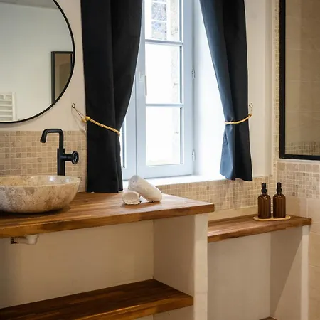 펜션 L Adresse Secrete Escapade Romantique Avec Jacuzzi Et Piece Secrete Sevremont